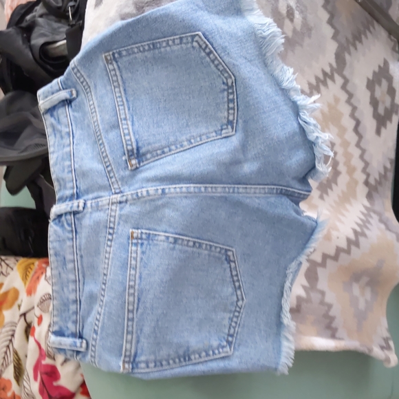ASOS brand, size US 6, Denim shorts with cutouts - Picture 2 of 4